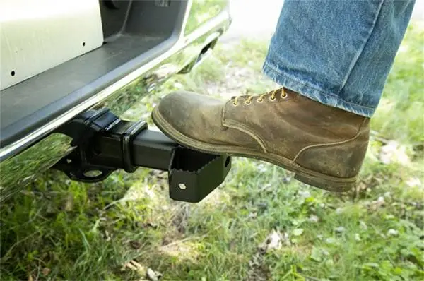 Deezee Universal Hitch Step thumbnail 3