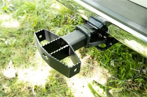 Deezee Universal Hitch Step thumbnail 4