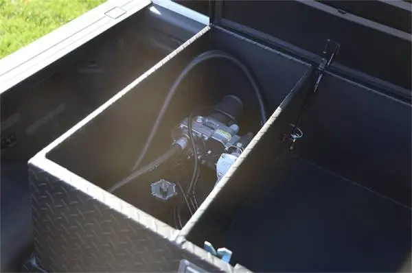 Deezee Universal Tanks - Combo Black-Tread Aluminum (62 Gal) thumbnail 3